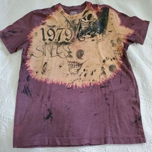 distressed  1979 tshirt